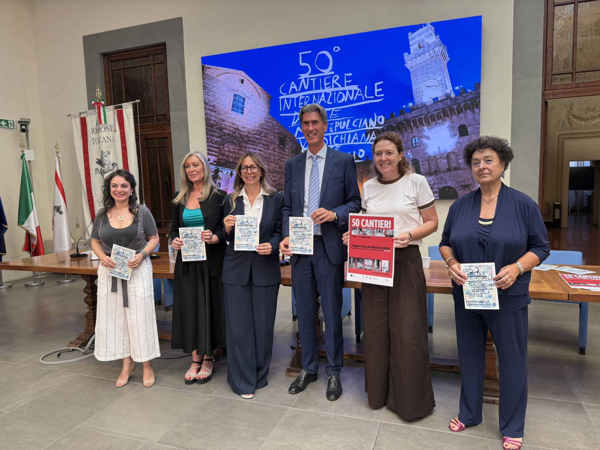 cantiere presentato in regione foto di gruppo