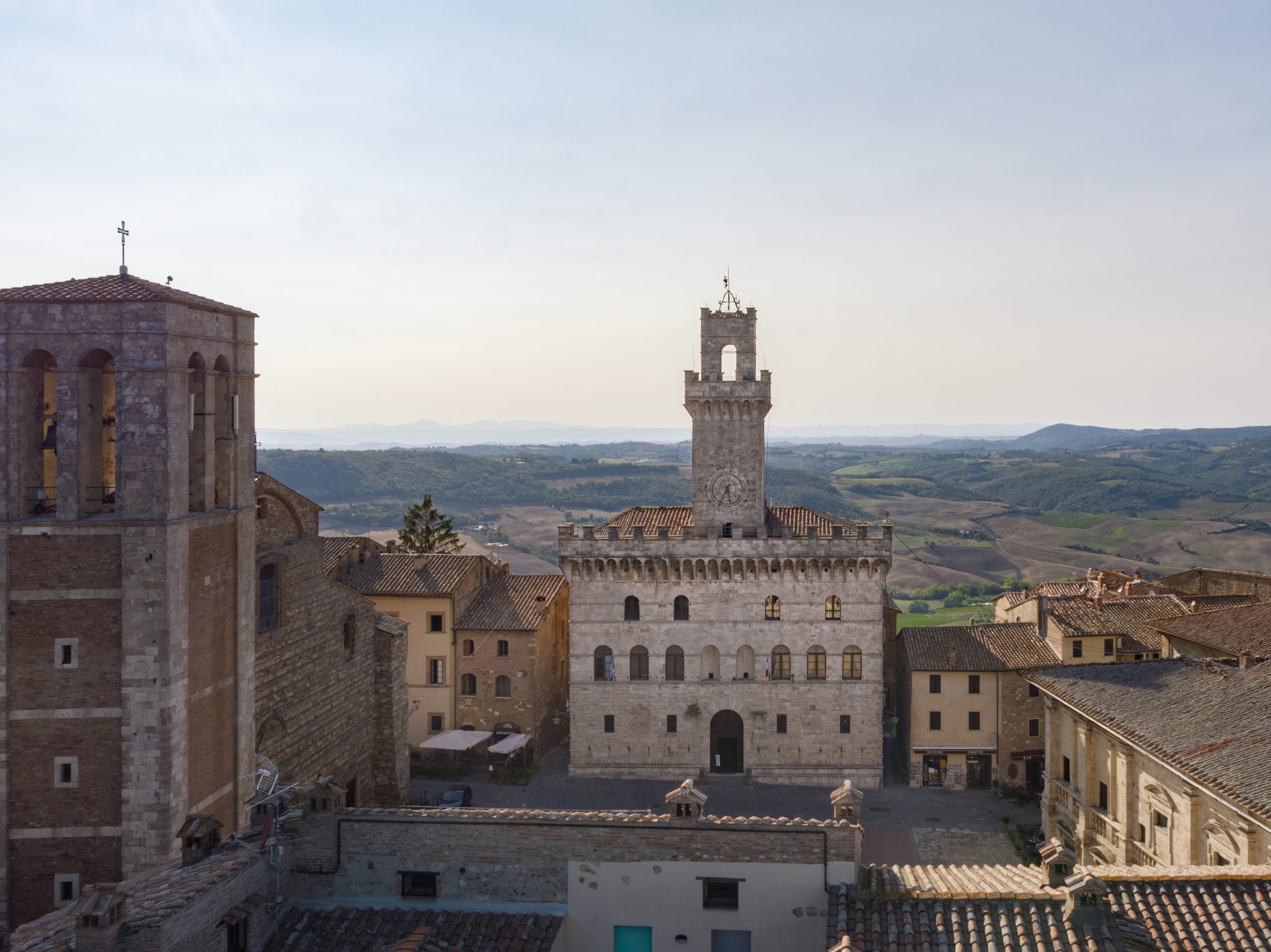 Piazza Grande Montepulciano Piazza Grande Montepulciano - Palazzo Comunale