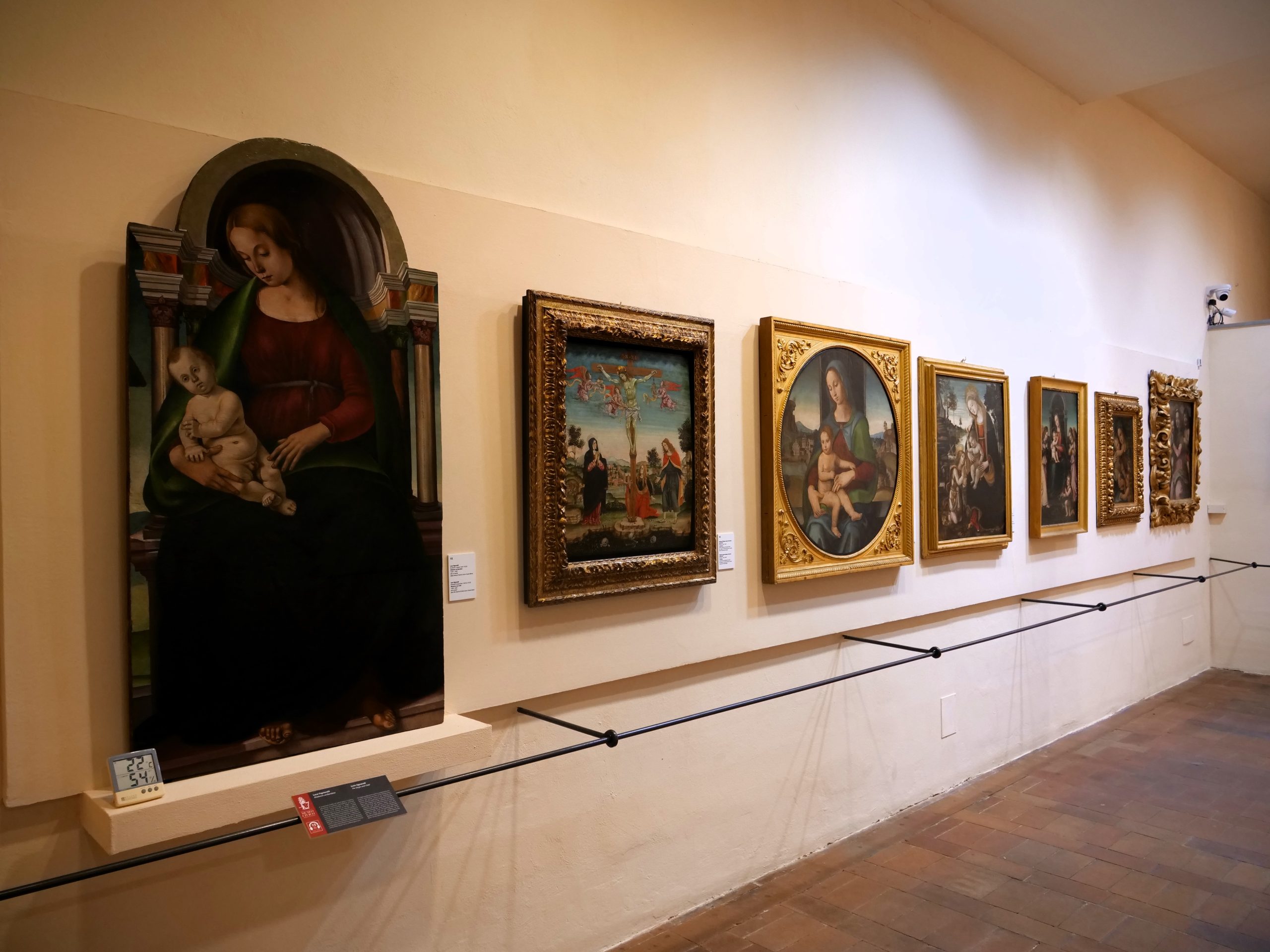 Museo Civico Salone dipinti duecento cinquecento